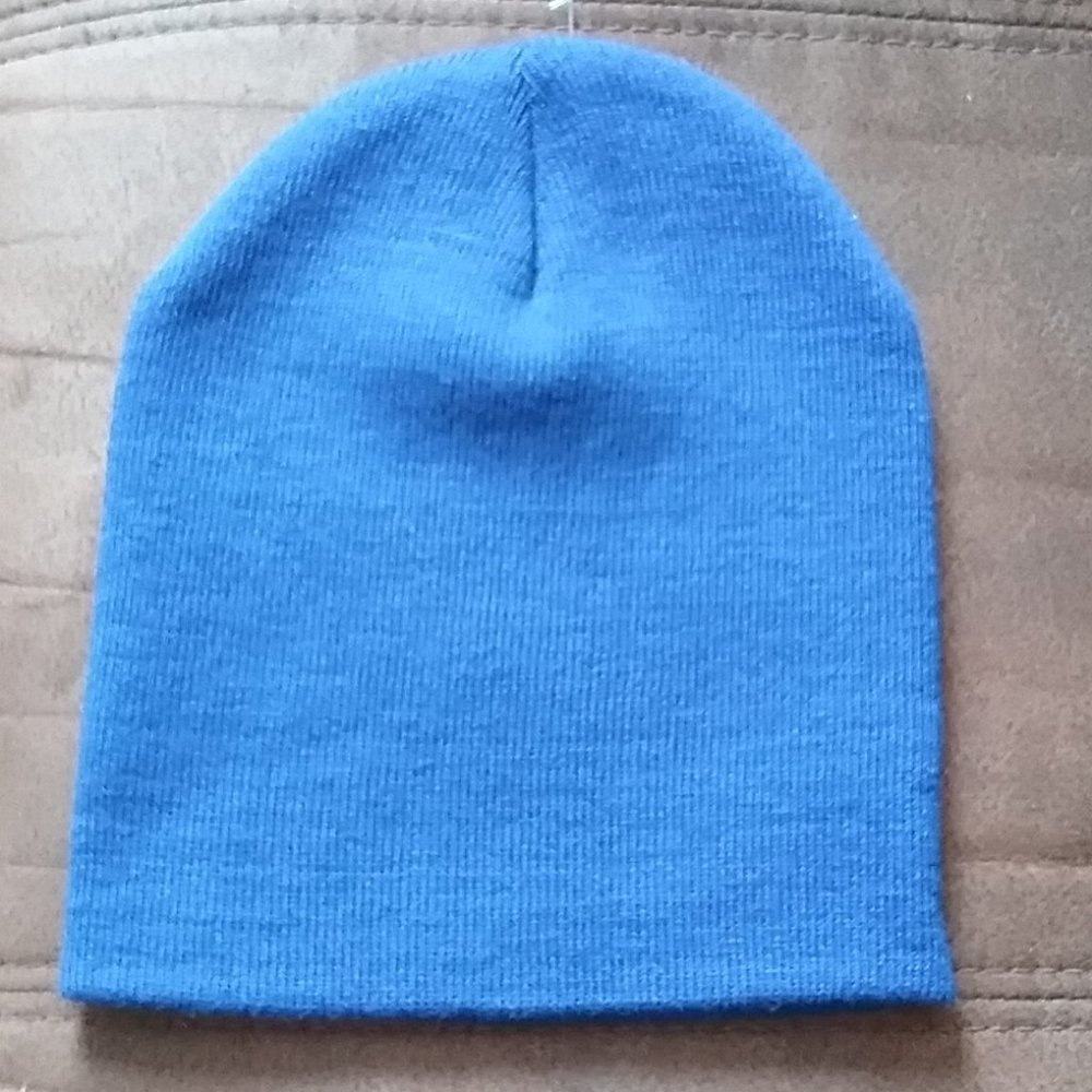 💕 $6 if bundled with 3 or more items NWOT Blue Knit Beanie